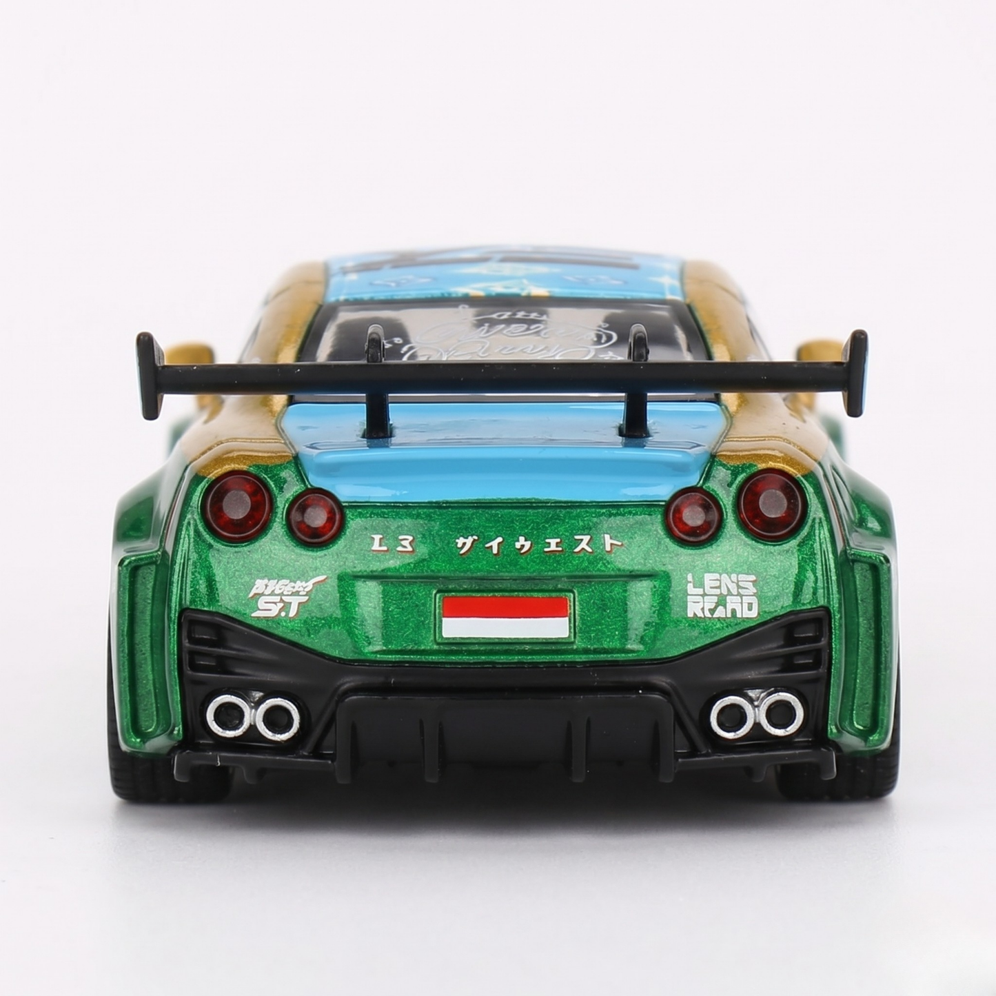 LB-SILHOUETTE WORKS NISSAN 35 GT-RR PRINCESS RORO