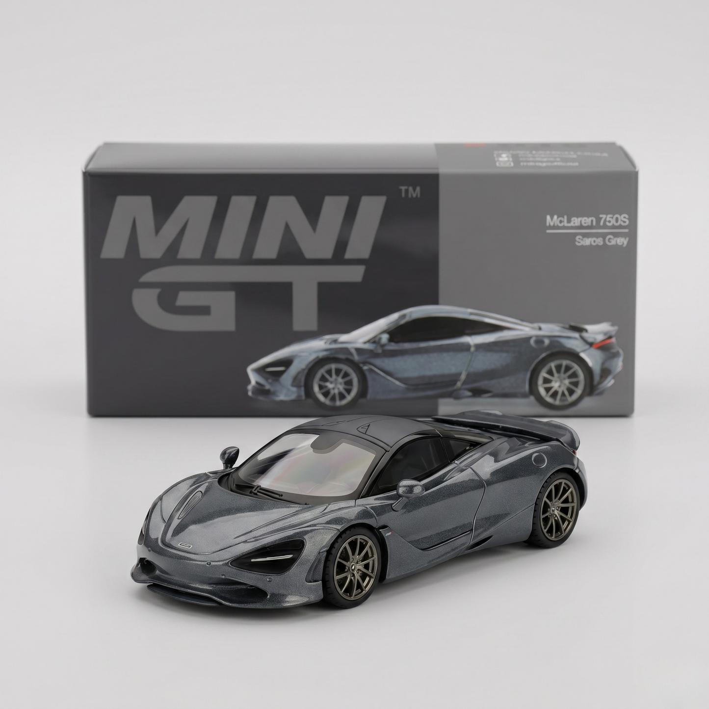 MCLAREN 750S SAROS GREY
