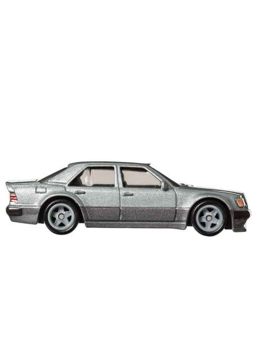 Hotwheels Mercedes Benz 500E Imported Premium 1:64