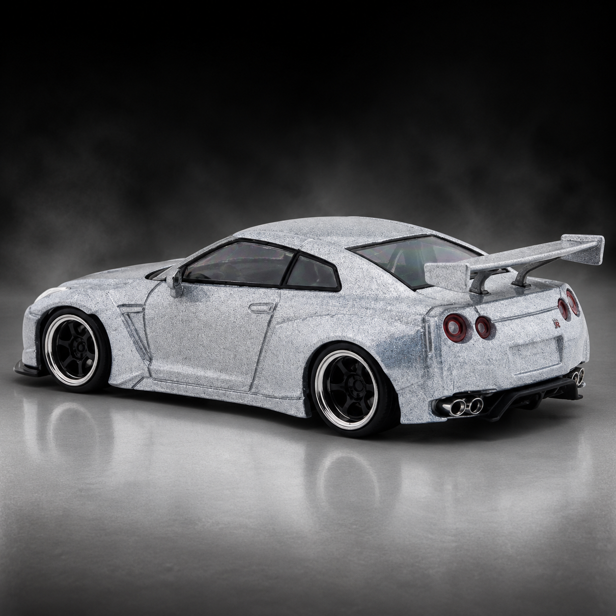 NISSAN GTR LIMITED EDITION Mettalic Silver