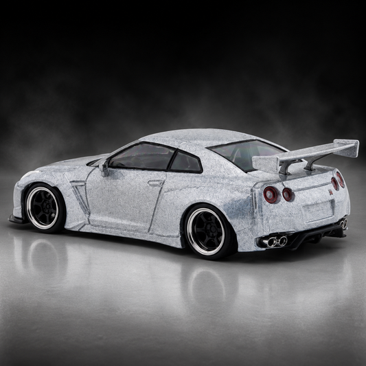 NISSAN GTR LIMITED EDITION Mettalic Silver